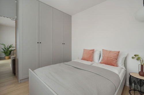 Foto 4 - Elegant Apartment in Poznan by Renters