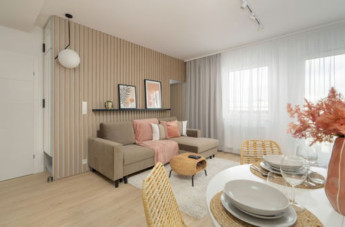 Photo 20 - Elegant Apartment in Poznan by Renters