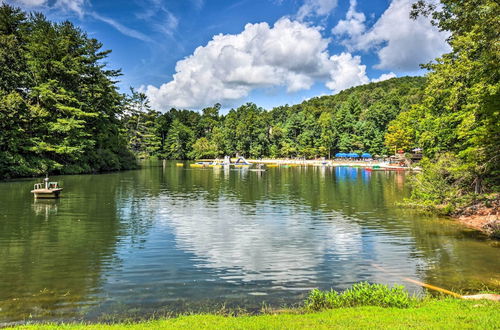 Photo 15 - Big Canoe Cabin: Waterfall Hikes, Pool & Lake