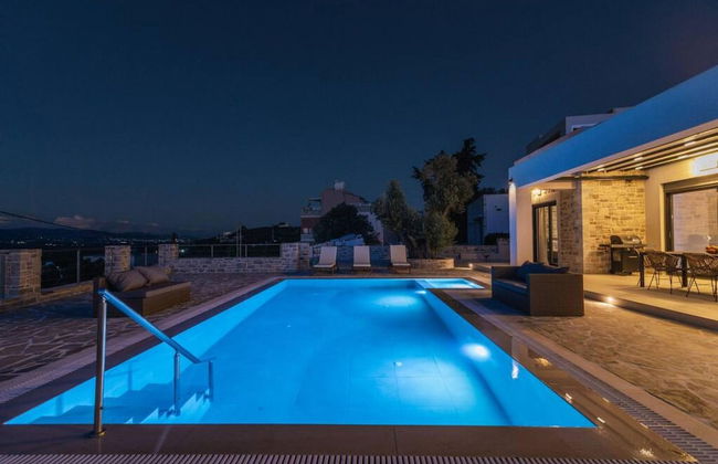 Villa Ida With Pool in Kamilari - Photo 12