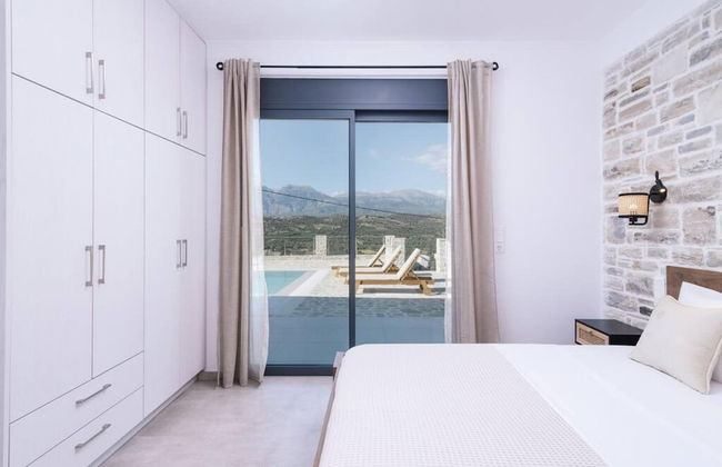 Villa Ida With Pool in Kamilari - Photo 26