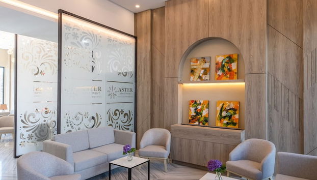 Coin salon dans le hall