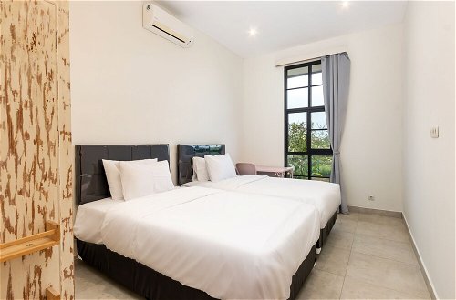 Photo 9 - Heavenly 5-bedroom Family Villa in Tranquil Area of Ubud
