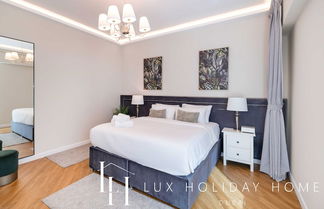 Photo 3 - LUX The Marina Sea View Suite 2