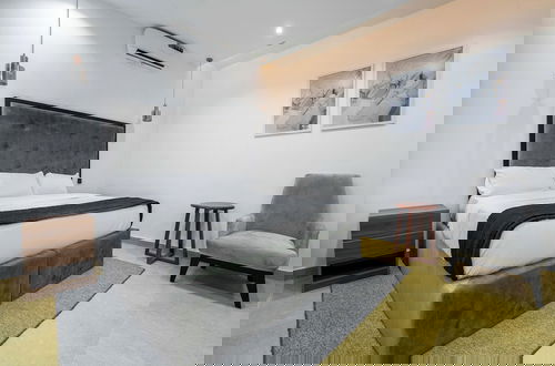 Foto 9 - The Azaria Hotel & Apartment
