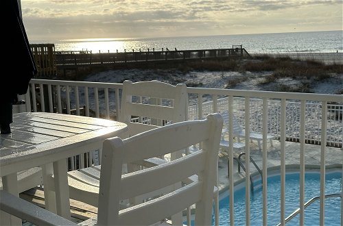 Foto 16 - Gulf Shores Duplex B Beachfront Pool 4bd