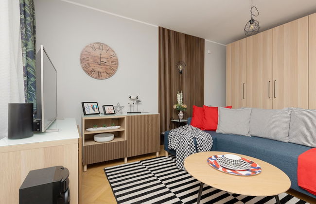 Stylish Apartment in Żoliborz by Renters - Photo 30