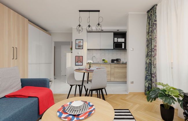 Stylish Apartment in Żoliborz by Renters - Photo 27