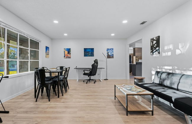 Quiet 3 Bedroom Home Walkable to Zilker Park - Photo 13