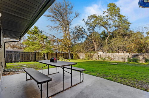 Photo 27 - Quiet 3 Bedroom Home Walkable to Zilker Park