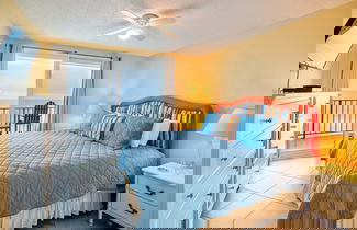 Foto 3 - Oceanfront Oasis Beachfront Condo w/ Views!