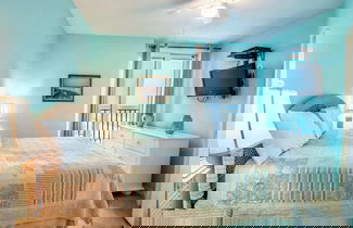 Foto 2 - Oceanfront Oasis Beachfront Condo w/ Views!