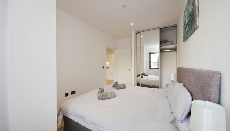 Photo 1 - Solihull Modern Apartments - Seven Stays