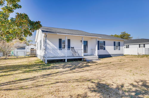 Foto 8 - Charming Beaufort Home w/ Deck + Gas Grill