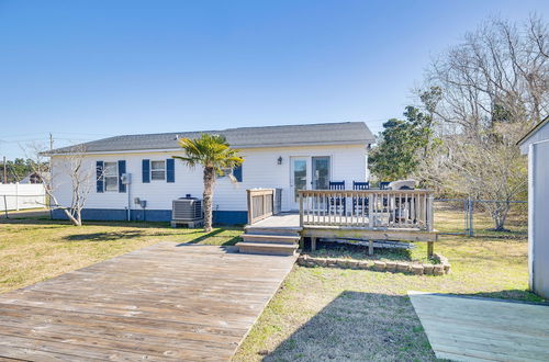 Photo 7 - Charming Beaufort Home w/ Deck + Gas Grill