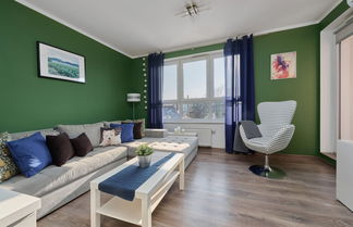 Photo 1 - Lively Green Apartment by Renters