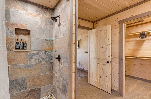 Photo 30 - Cabin w/ Hot Tub & Sauna: 5 Mi to Dtwn Blue Ridge