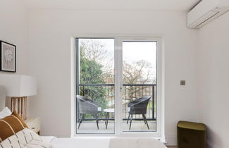 Photo 3 - The Wembley Park Retreat - Modern 2bdr Flat With Balcony