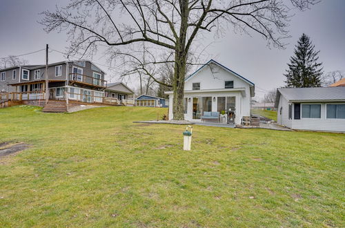 Photo 18 - Montpelier Lake House w/ Deck, Dock & Fireplace