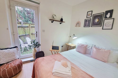 Photo 8 - 4Bed 3Bath - 8min to London Bridge