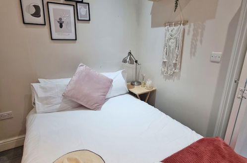 Photo 12 - 4Bed 3Bath - 8min to London Bridge