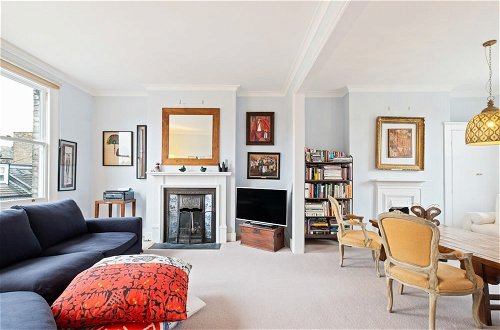 Photo 8 - Charming 3BD House W/private Garden - Fulham