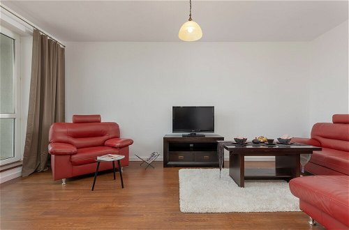Photo 22 - Cozy Apartment Near Airport by Renters