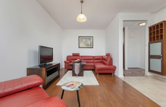 Photo 1 - Cozy Apartment Near Airport by Renters