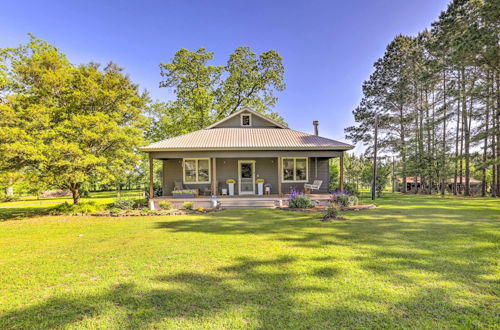 Photo 24 - Peaceful Cairo Farmhouse w/ Barn & Fire Pit