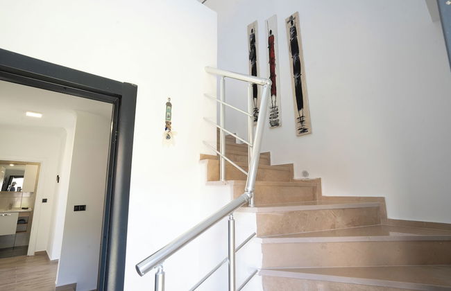 Limon Homes Dublex Daily Weekly Rentals - Photo 16