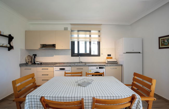 Limon Homes Dublex Daily Weekly Rentals - Photo 11