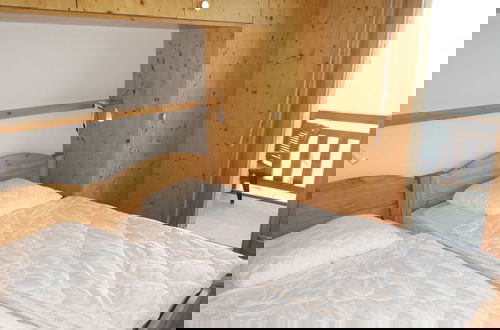 Foto 3 - Cosy Apartment With Balcony