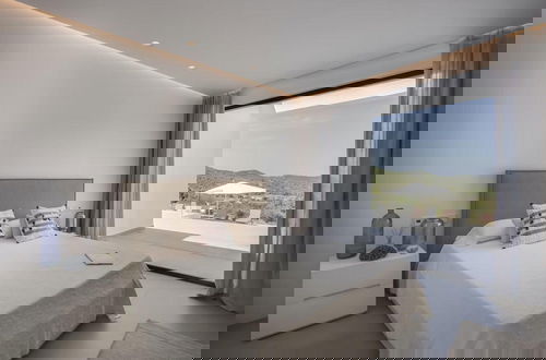 Foto 5 - Sleek Villa With Nice Terrace