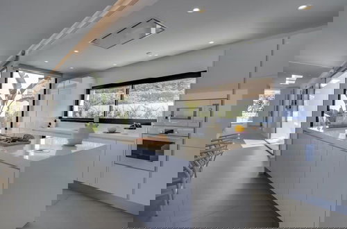 Foto 14 - Sleek Villa With Nice Terrace