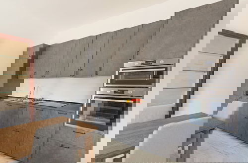 Foto 19 - Bright And Spacious Family Apartment In Parioli