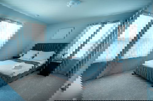 Foto 9 - Fun and Relax 10 Bed Home Pool Themed Rooms