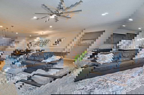 Foto 1 - Home 8 Bdrm at Windsor Westside With Top Amenities