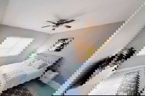 Foto 4 - Hollywood Hideaway Luxe 3BR Escape