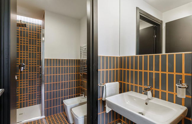 Bright Ground-floor Studio in Milan - Photo 10