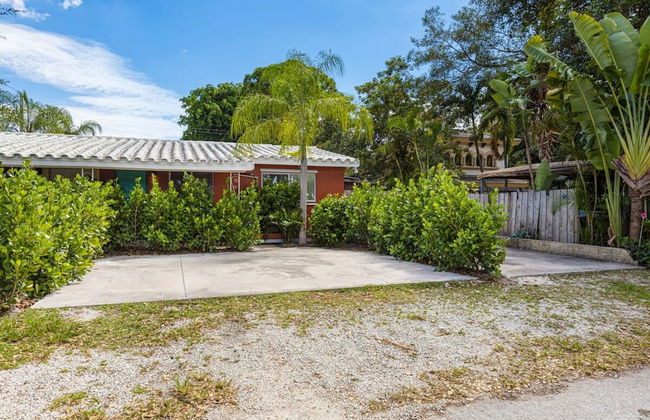 Lovely Rental Unit With Free Parking on Premises - Foto 18