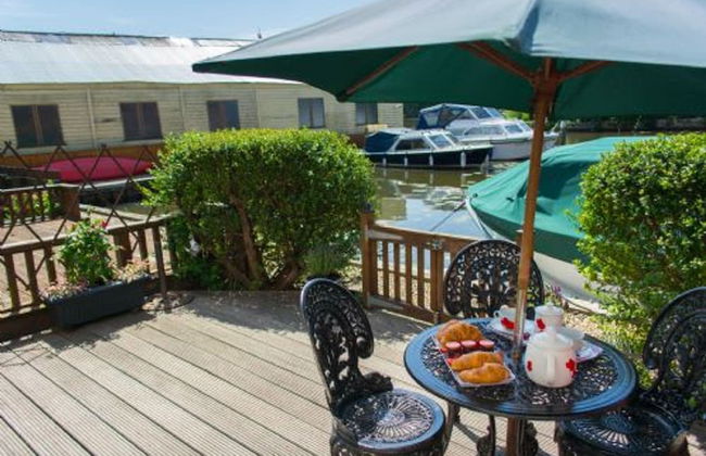Host Stay Quayside Cottage - Foto 1