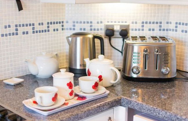 Host Stay Quayside Cottage - Foto 13