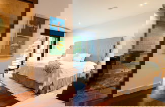 Foto 3 - Lavish Villa With Private Pool