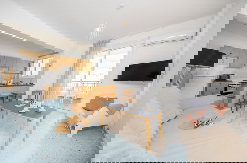Photo 3 - GE Harbour Apartment 24