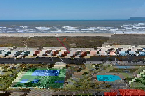 Foto 5 - Summer Love by Avantstay Ocean View Pickleball