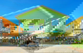 Foto 3 - Laid Back Lime by Avantstay Near Beach w Pool Complimentary Pool Warmer