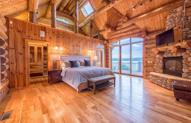 Azalea Retreat- The Lodge by Avantstay Best View - Photo 25