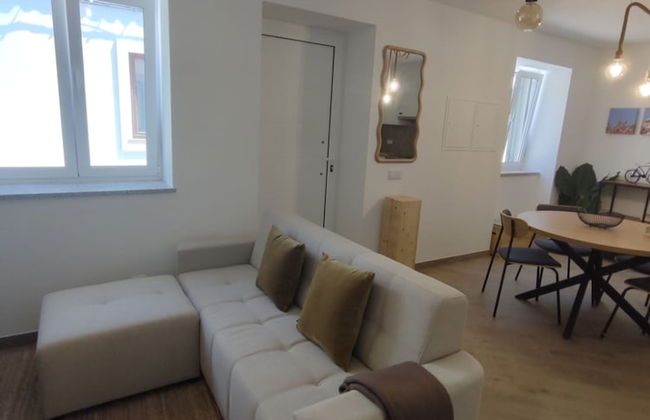 2 Floors Home Near Carvoeiro Slidesplash - Photo 4