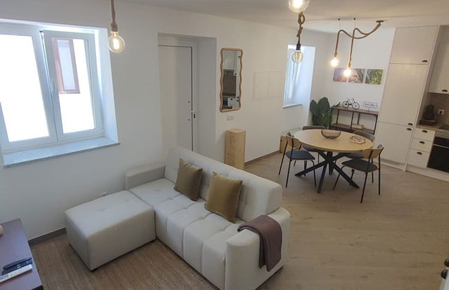 2 Floors Home Near Carvoeiro Slidesplash - Photo 2