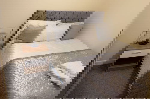 Photo 3 - Modern Apt - City Views - Parking - Sleeps 3